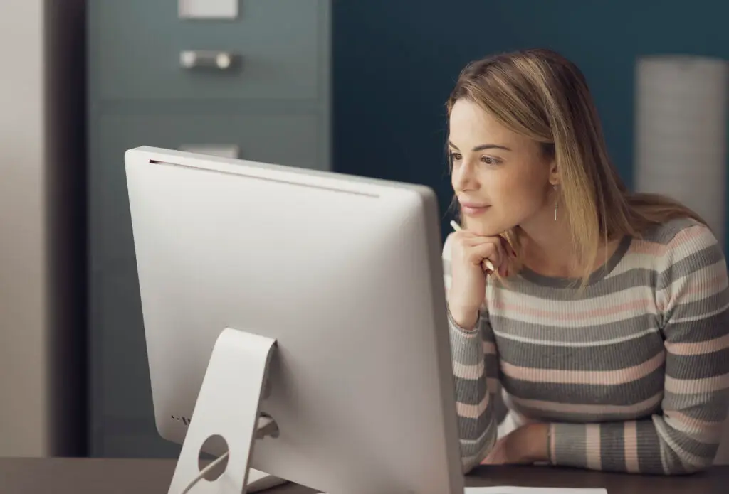 job scrolling